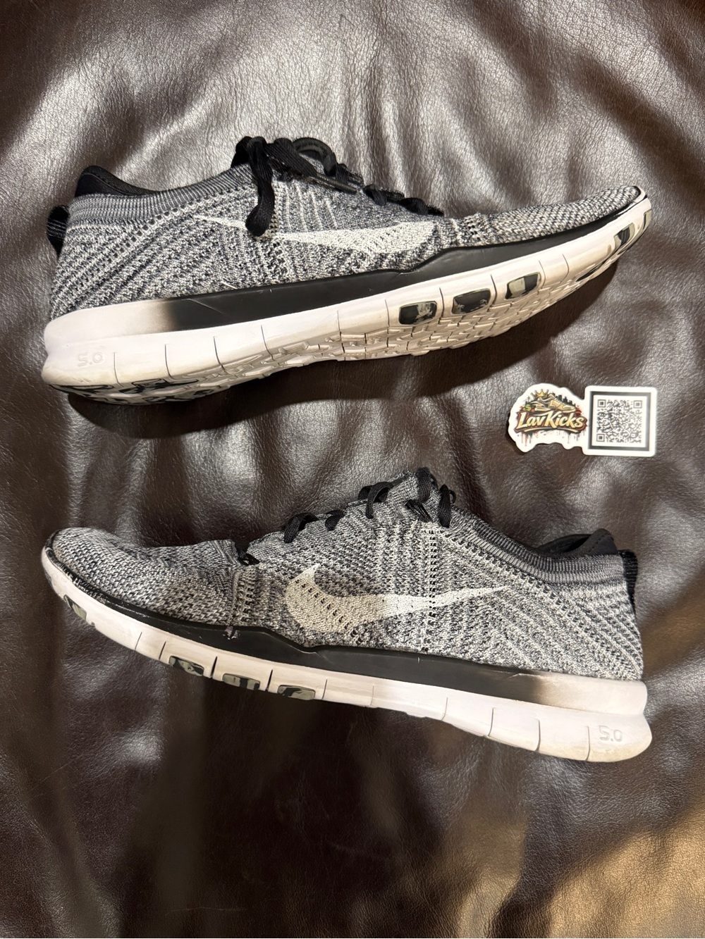 Nike Free TR Flyknit Oreo Women’s Size 9.5 718785-001 Pre-Owned No Box